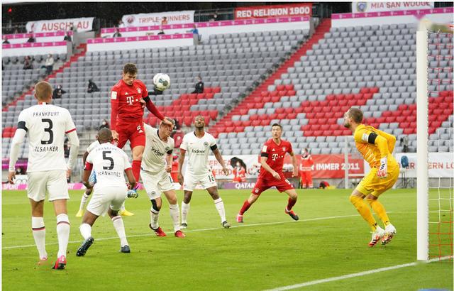  拜仁慕尼黑，主场大胜法兰克福登顶积分榜  