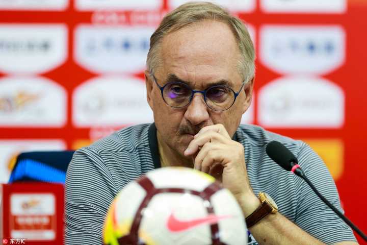 19, 尤文队长红牌停赛三场遭重罚  