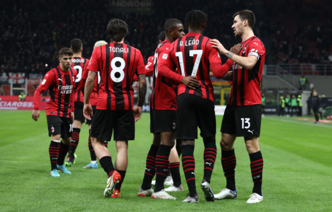  曼城中场大将传射建功助球队击败水晶宫